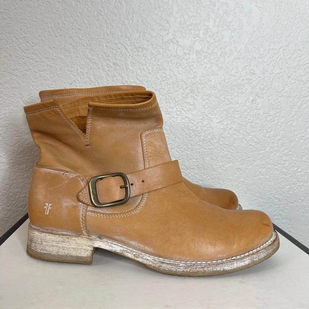 Frye Veronica Tan Leather Motorcycle Ankle Boots Buckle Pull On Women's Size 9 B